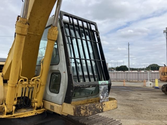 EXCAVATOR — Auction (lot 8459-91)