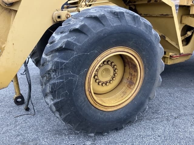 WHEEL LOADER — Auction (lot 8459-92)