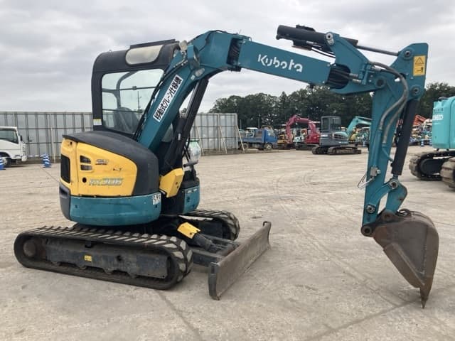 MINI EXCAVATOR — Auction (lot 8459-97)