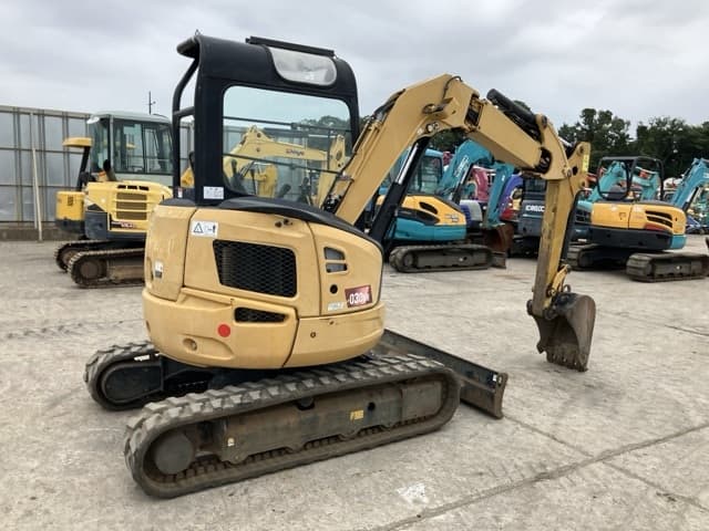 MINI EXCAVATOR — Auction (lot 8459-98)