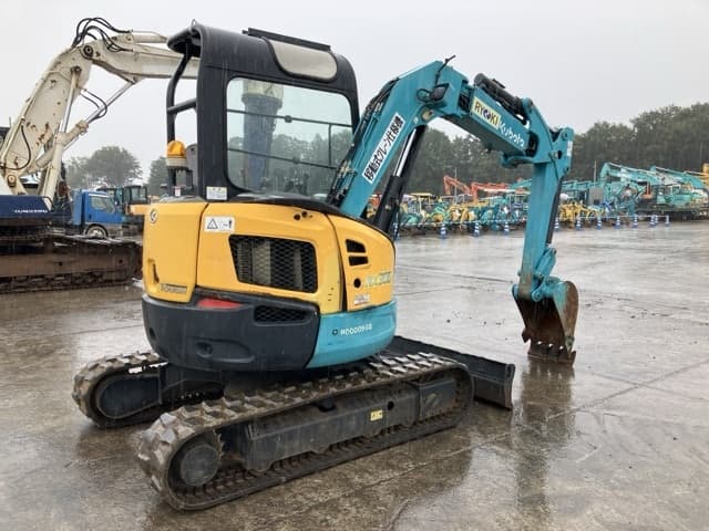 MINI EXCAVATOR — Auction (lot 8460-102)