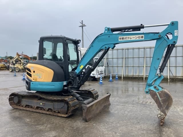 MINI EXCAVATOR — Auction (lot 8460-104)