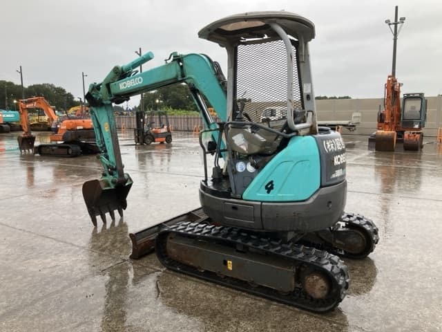 MINI EXCAVATOR — Auction (lot 8460-109)