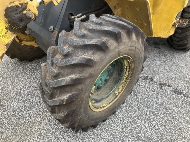 MINI WHEEL LOADER — Auction (lot 8460-110)