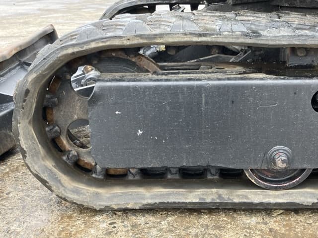 MINI EXCAVATOR — Auction (lot 8460-113)