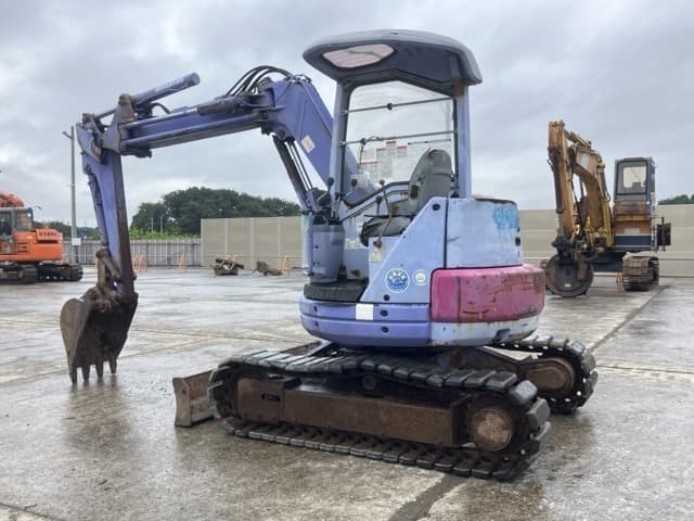 MINI EXCAVATOR — Auction (lot 8460-115)