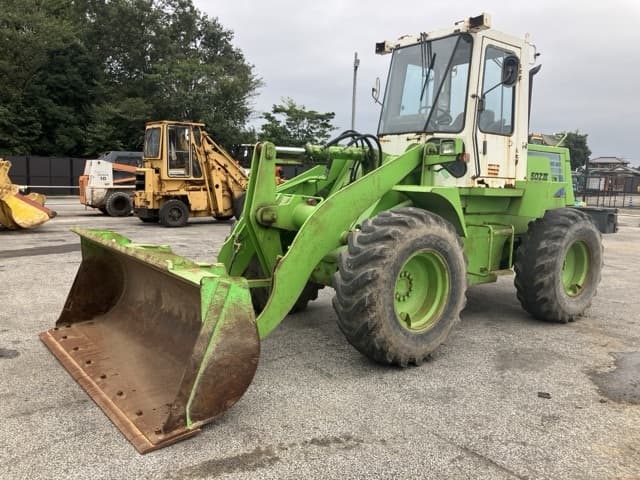 WHEEL LOADER — Auction (lot 8460-123)