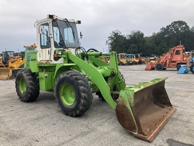 WHEEL LOADER — Auction (lot 8460-123)