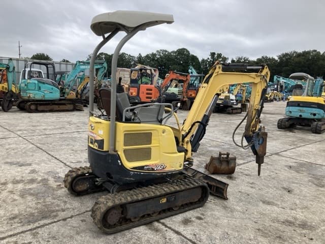 MINI EXCAVATOR — Auction (lot 8460-126)