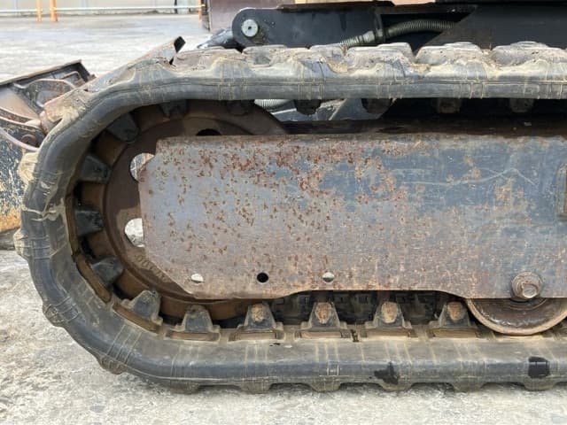 MINI EXCAVATOR — Auction (lot 8460-126)