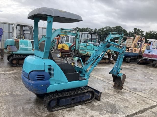 MINI EXCAVATOR — Auction (lot 8460-131)