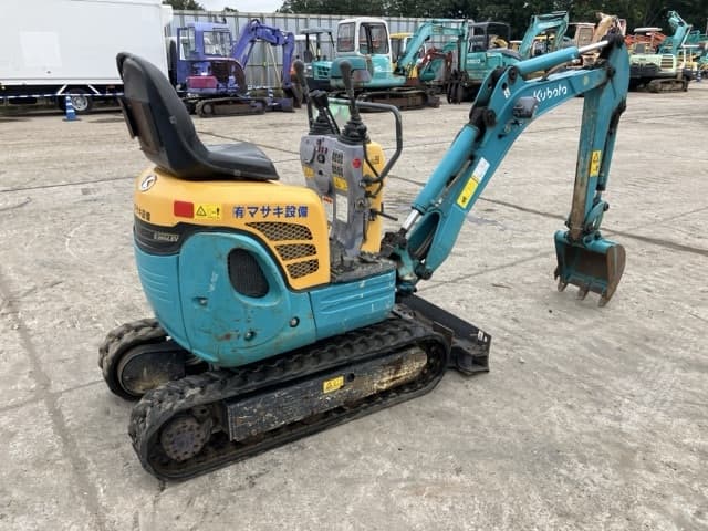 MINI EXCAVATOR — Auction (lot 8460-133)