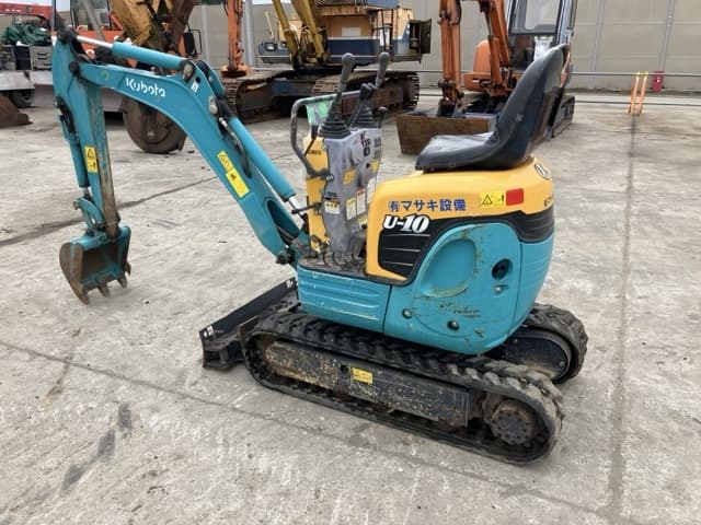 MINI EXCAVATOR — Auction (lot 8460-133)