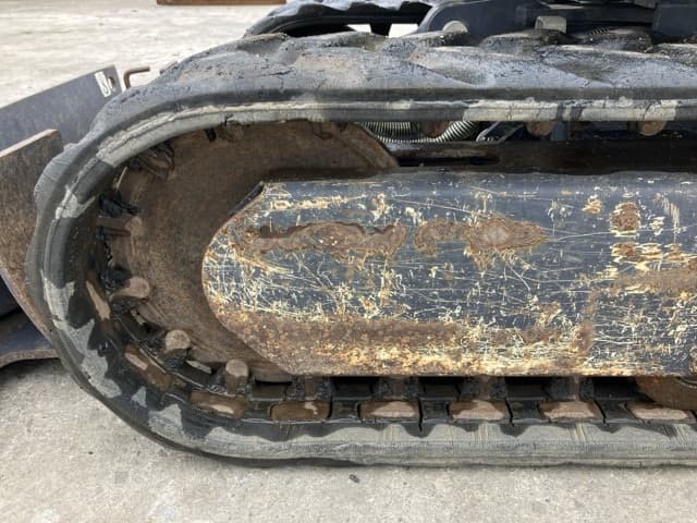 MINI EXCAVATOR — Auction (lot 8460-133)