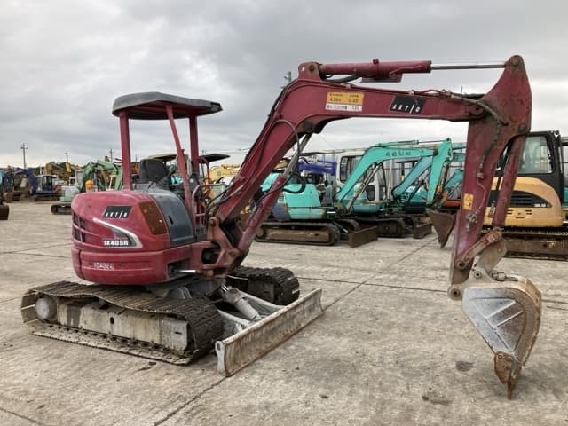 MINI EXCAVATOR — Auction (lot 8460-134)