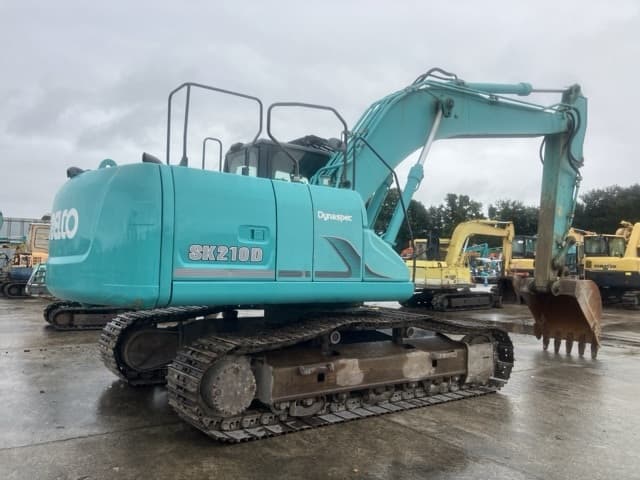 EXCAVATOR — Auction (lot 8460-137)