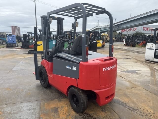 Battery Forklift — Auction (lot 8460-14024)