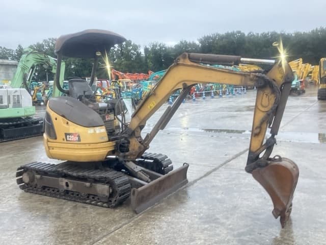 MINI EXCAVATOR — Auction (lot 8460-151)