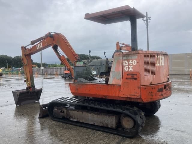 MINI EXCAVATOR — Auction (lot 8460-152)
