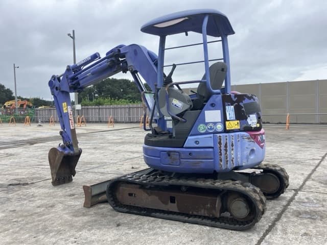 MINI EXCAVATOR — Auction (lot 8460-153)