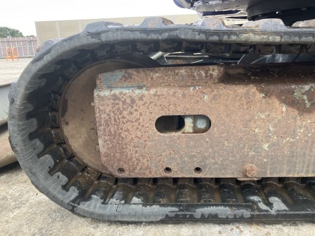 MINI EXCAVATOR — Auction (lot 8460-153)