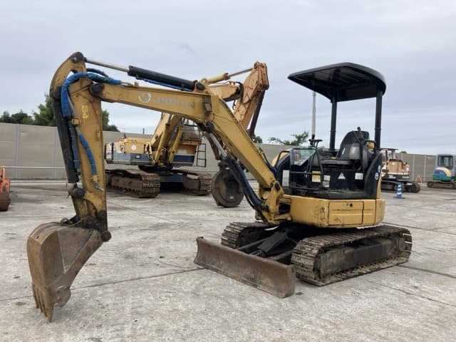 MINI EXCAVATOR — Auction (lot 8460-155)
