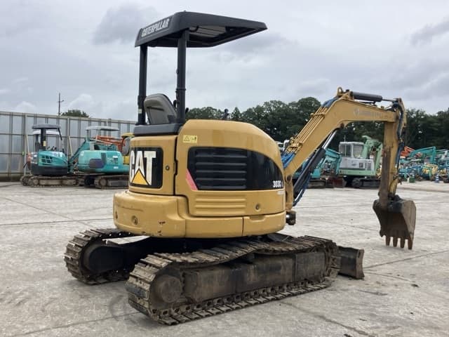 MINI EXCAVATOR — Auction (lot 8460-155)