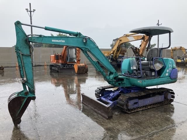 MINI EXCAVATOR — Auction (lot 8460-159)