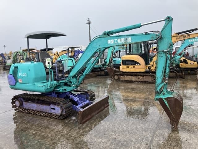 MINI EXCAVATOR — Auction (lot 8460-159)