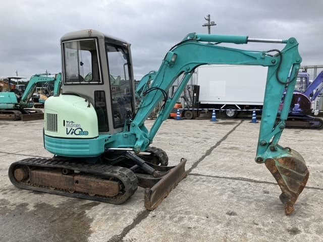 MINI EXCAVATOR — Auction (lot 8460-160)