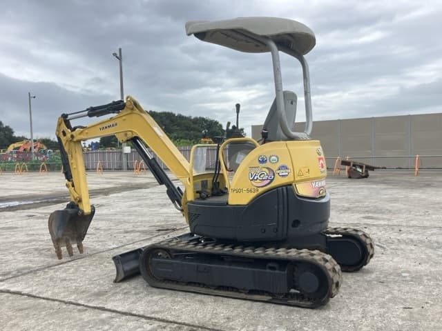 MINI EXCAVATOR — Auction (lot 8460-166)