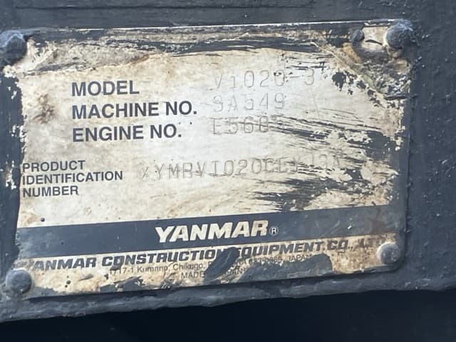 MINI EXCAVATOR — Auction (lot 8460-166)