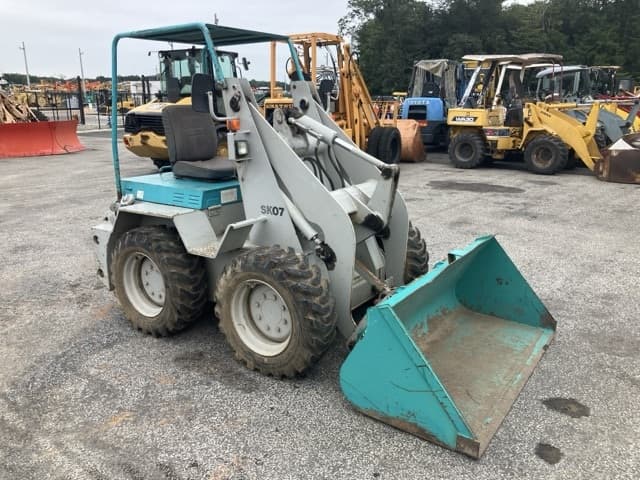 SKID STEER LOADER — Auction (lot 8460-168)