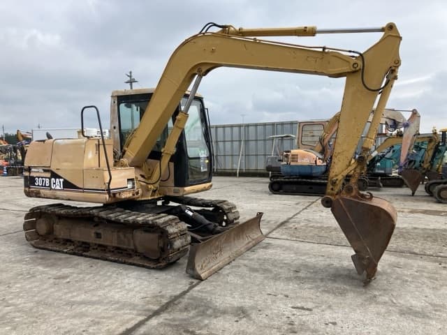 EXCAVATOR — Auction (lot 8460-169)
