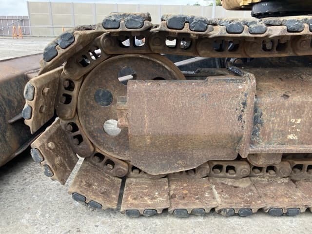 EXCAVATOR — Auction (lot 8460-169)