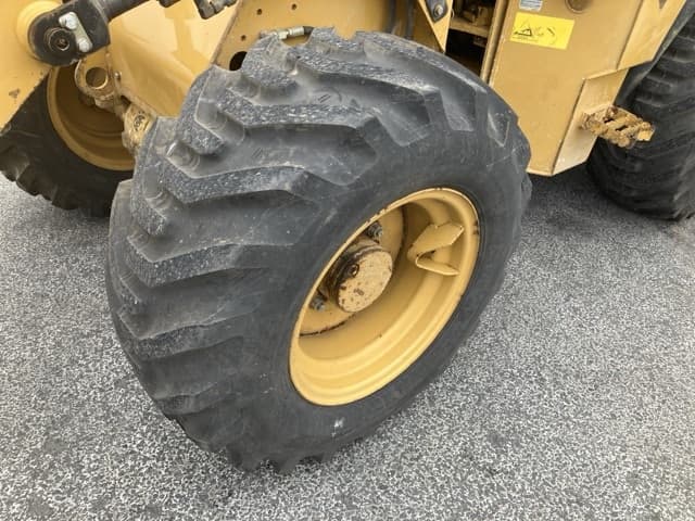 MINI WHEEL LOADER — Auction (lot 8460-171)