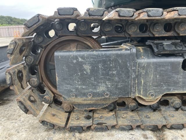 MINI EXCAVATOR — Auction (lot 8460-173)