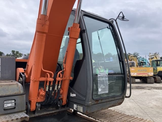 EXCAVATOR — Auction (lot 8460-174)