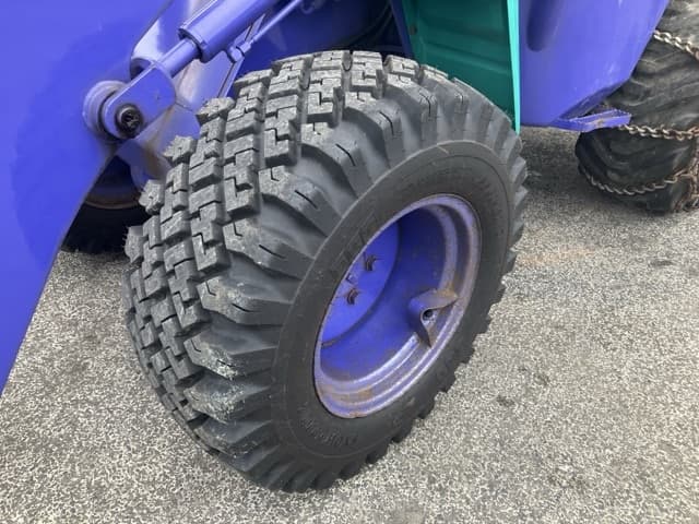 MINI WHEEL LOADER — Auction (lot 8460-176)