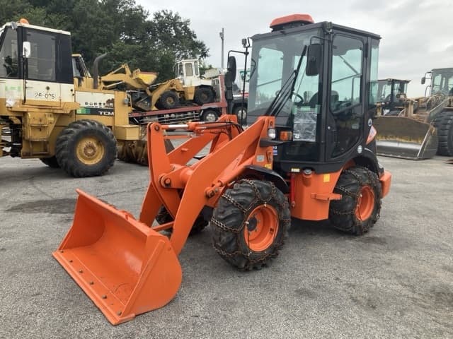 MINI WHEEL LOADER — Auction (lot 8460-179)
