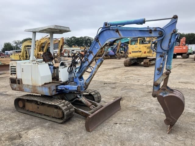 MINI EXCAVATOR — Auction (lot 8460-180)