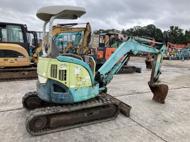MINI EXCAVATOR — Auction (lot 8460-185)