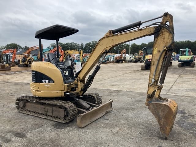 MINI EXCAVATOR — Auction (lot 8460-191)