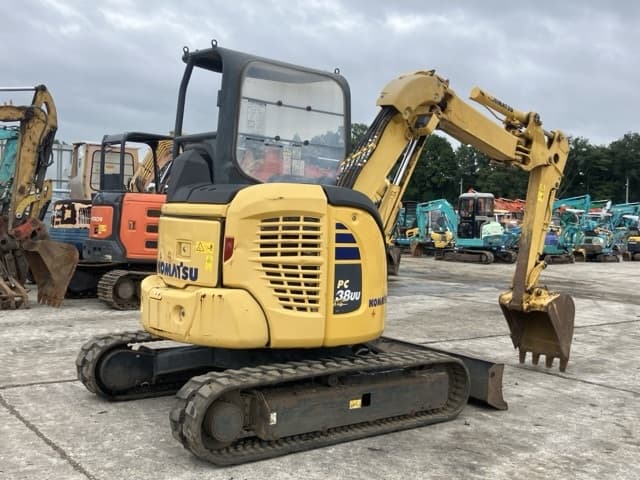 MINI EXCAVATOR — Auction (lot 8460-194)