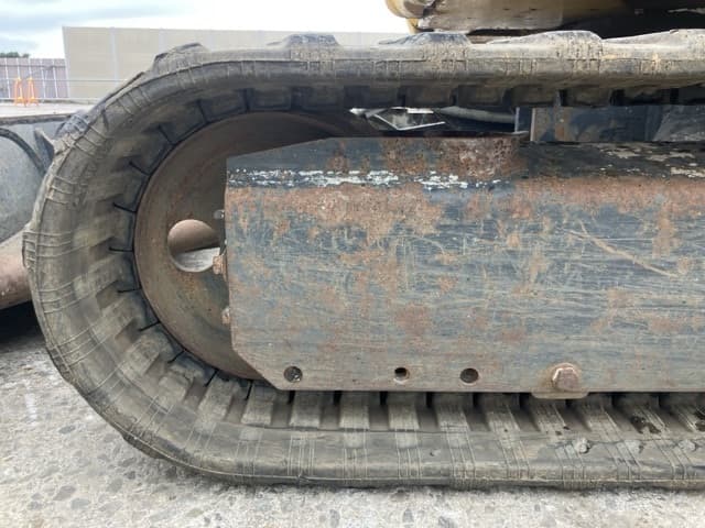 MINI EXCAVATOR — Auction (lot 8460-194)