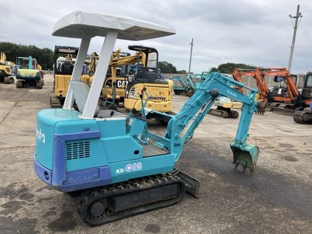 MINI EXCAVATOR — Auction (lot 8460-195)