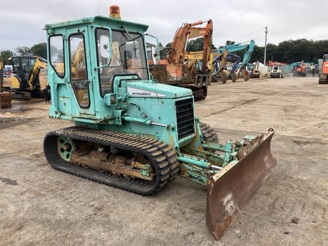 Bulldozer — Auction (lot 8460-196)