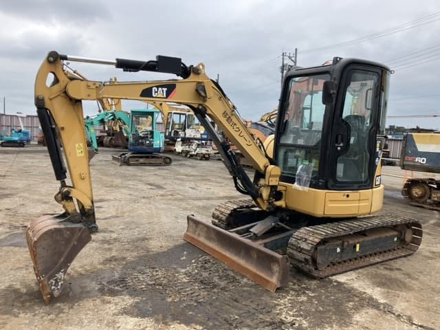 MINI EXCAVATOR — Auction (lot 8460-197)
