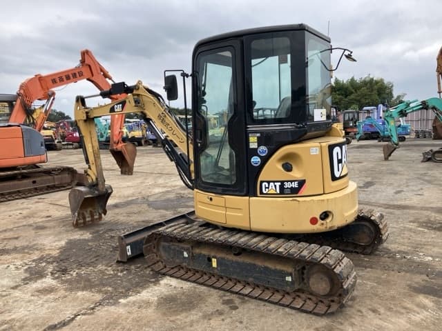 MINI EXCAVATOR — Auction (lot 8460-197)