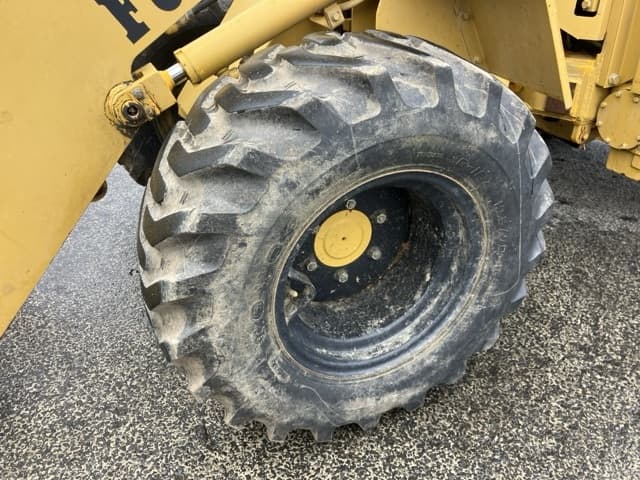 MINI WHEEL LOADER — Auction (lot 8460-199)